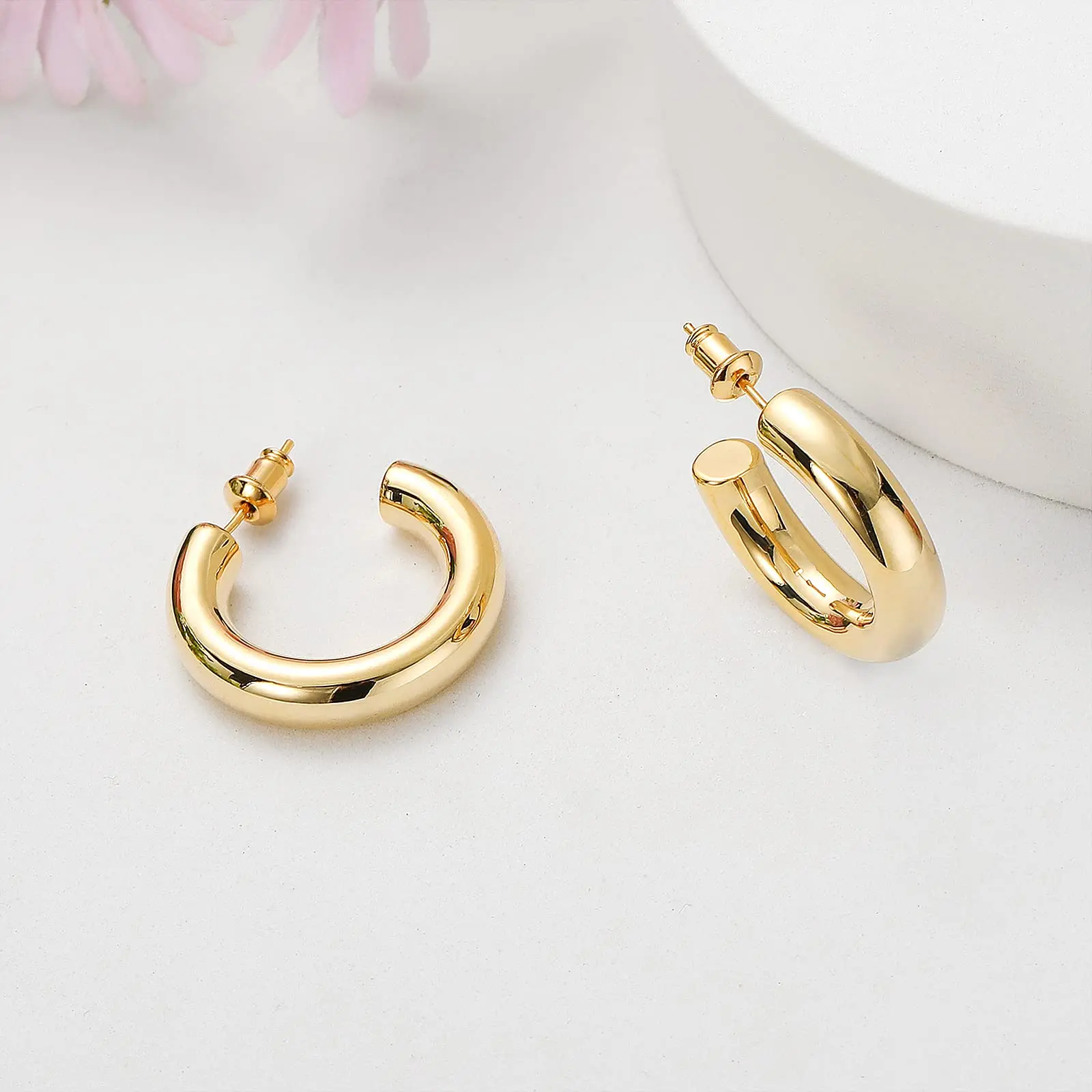 Elegant CopperLoop Small Hoops – Timeless Copper Earrings